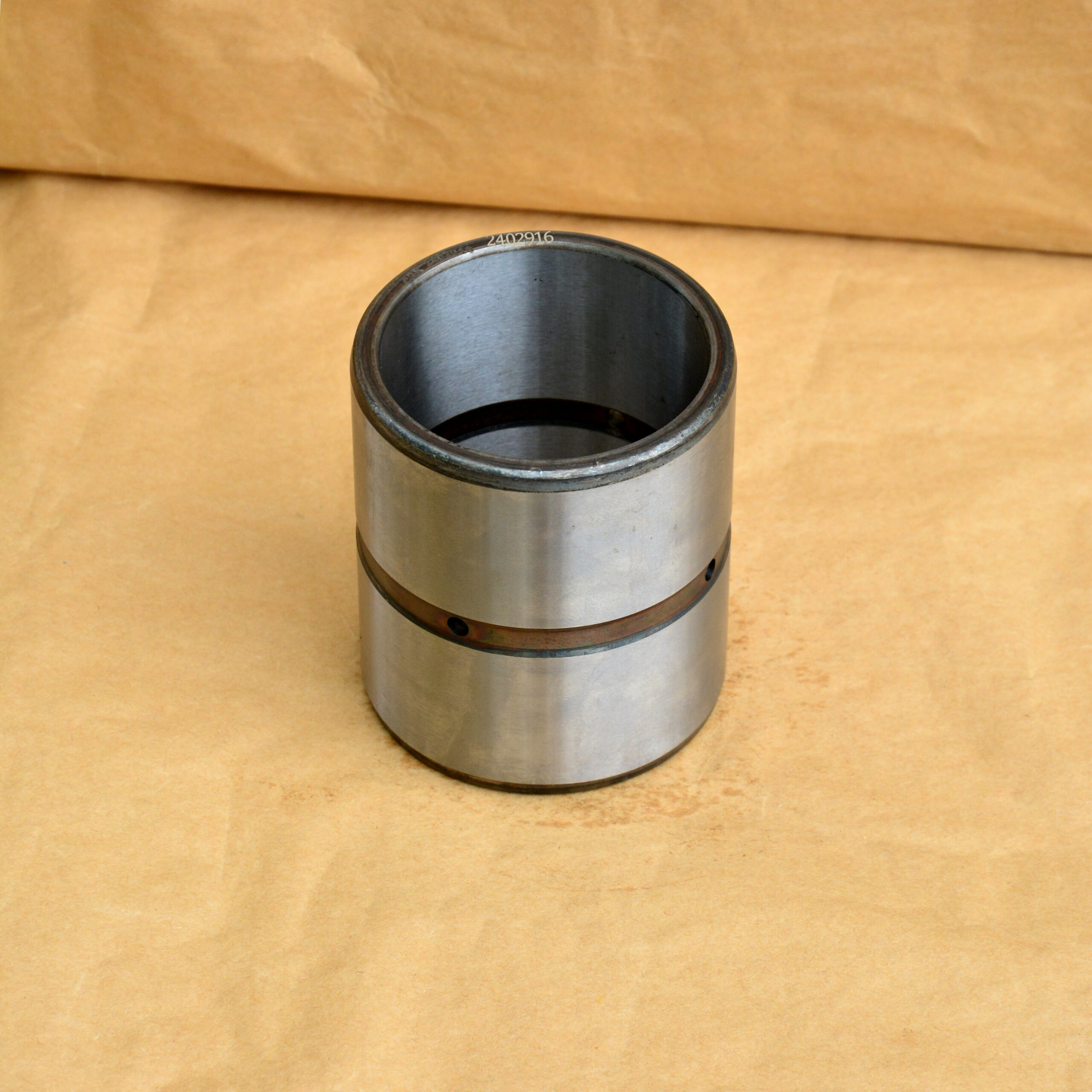 BUSHING 2402916 - Caterpillar