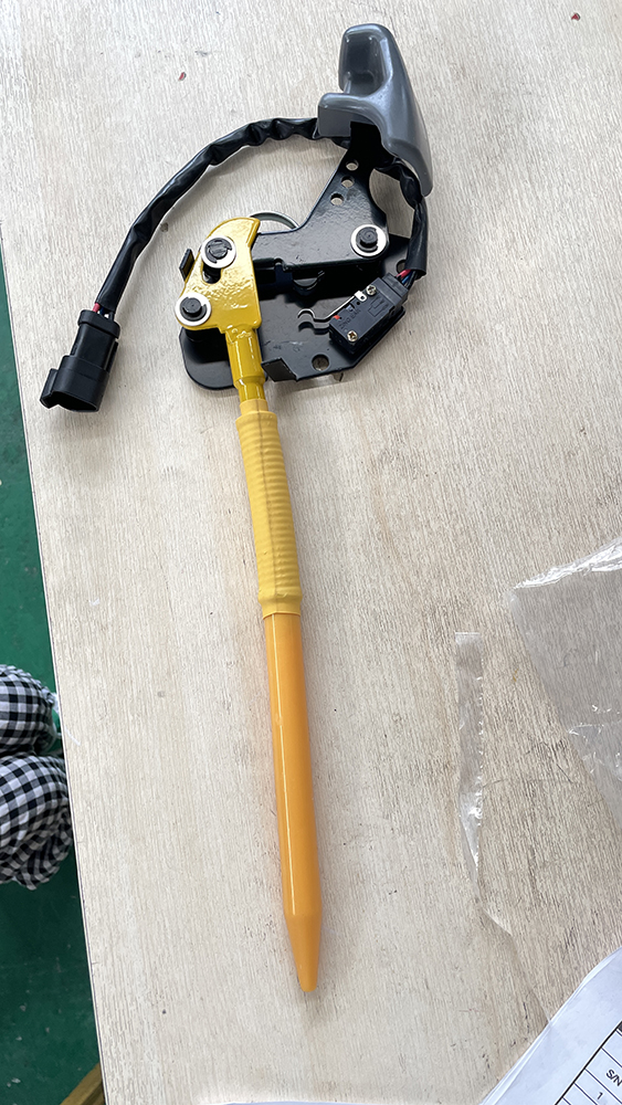 Lever Assembly 1597744 for Caterpillar