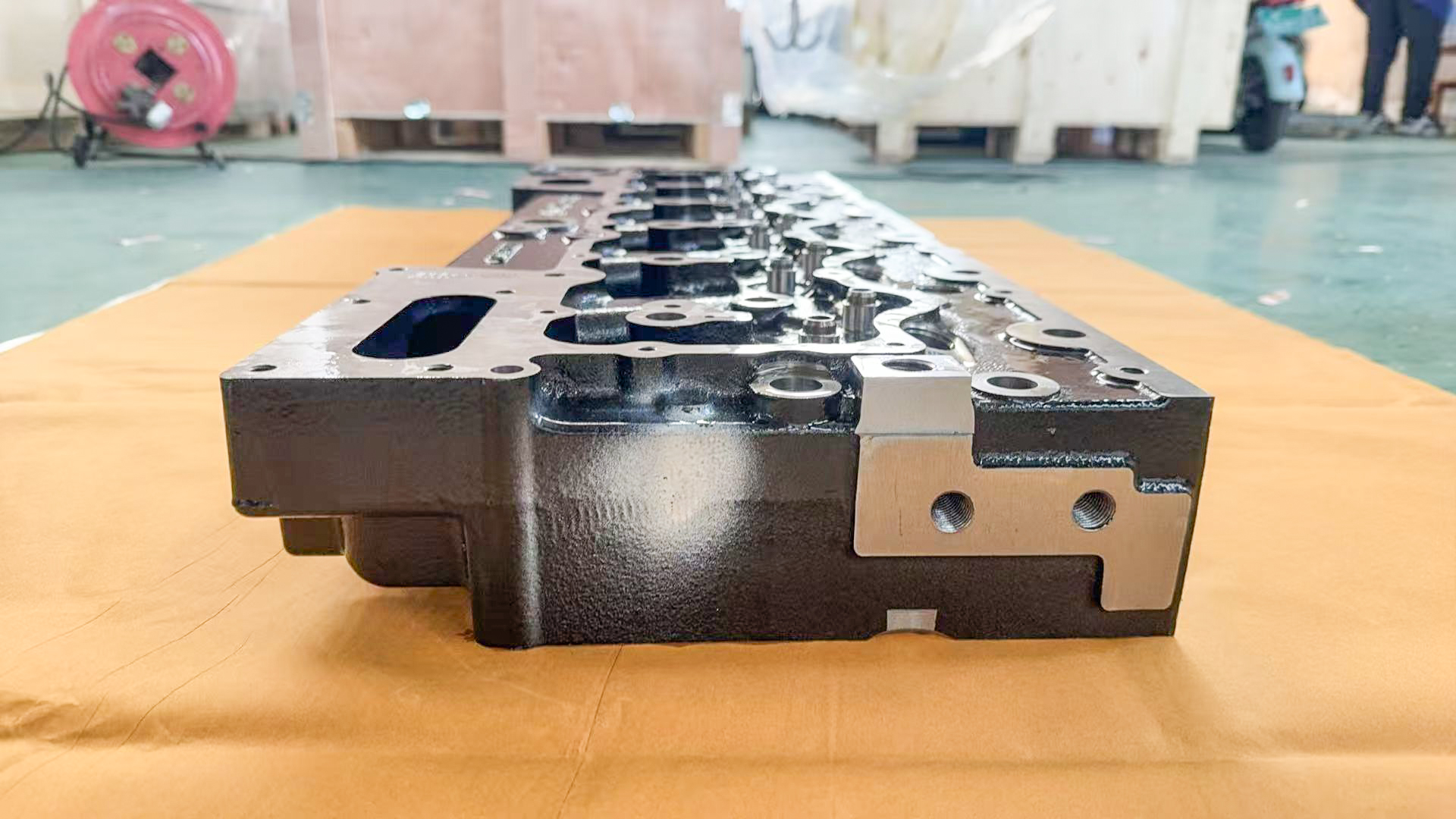 C6121 Shangchai cylinder head for Caterpillar Diesel 3306
