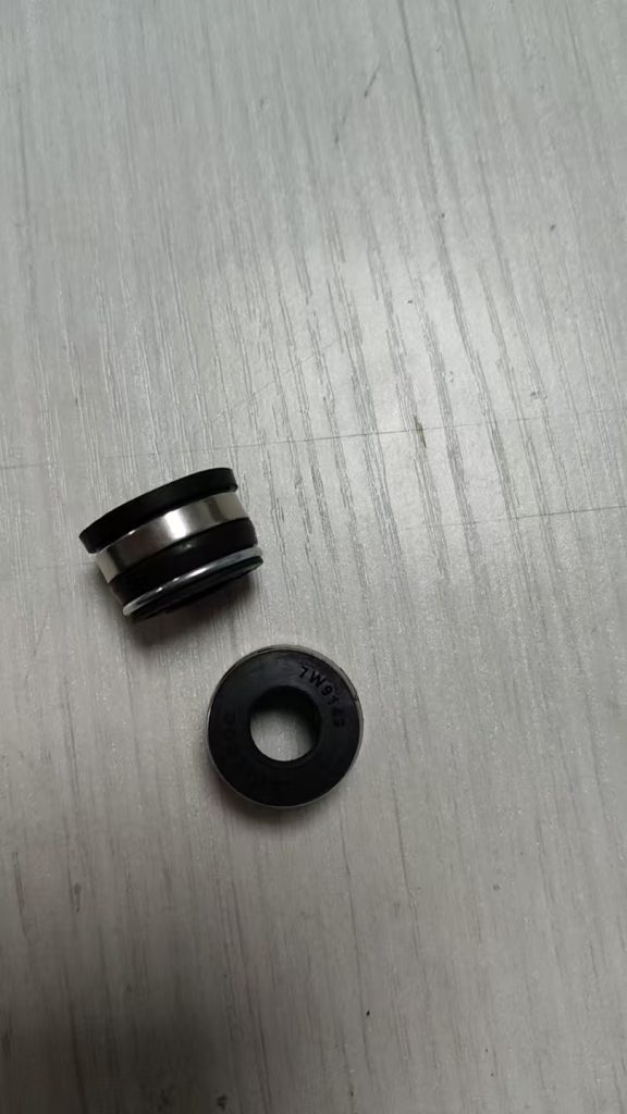 Valve Stem Seal  7W9143 for Heavy Equipment, New