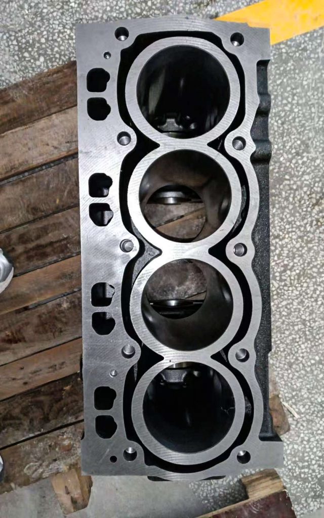 3622190 ZZ50324 Cylinder Block for Heavy Equipment, New