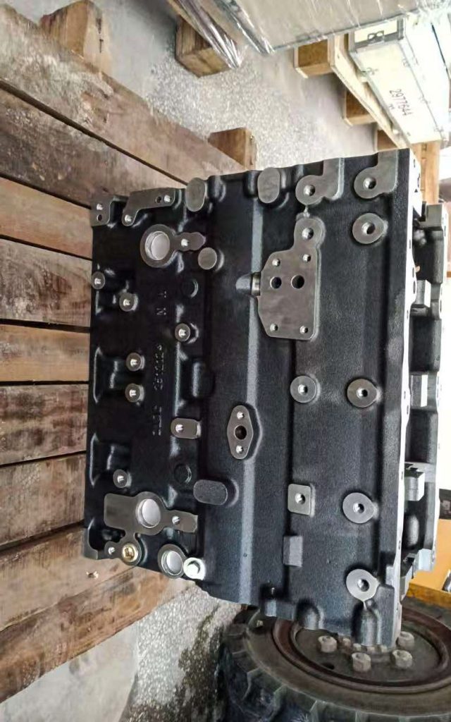 3622190 ZZ50324 Cylinder Block for Heavy Equipment, New