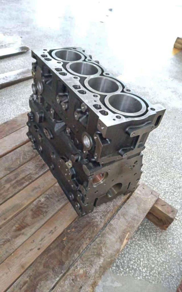 3622190 ZZ50324 Cylinder Block for Heavy Equipment, New