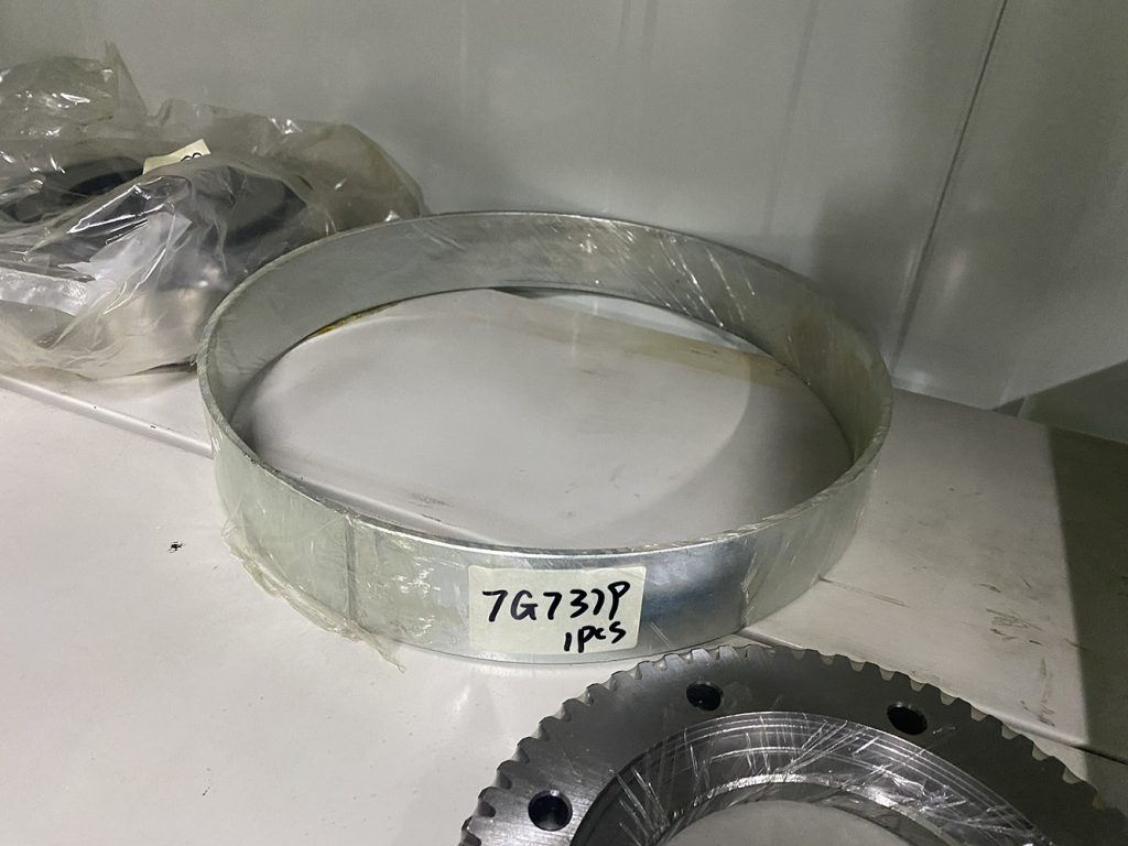 7g7379 Outside Diameter Sleeve Bearing Suitable for Heavy Equipment, New