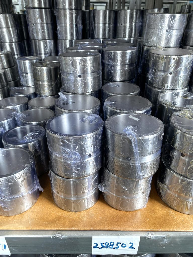 2588502 Sleeve Bearings Suitable for Heavy Equipment, New