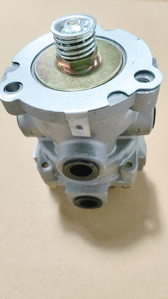 Control Valve Group 6G8425 for Heavy Equipment, New