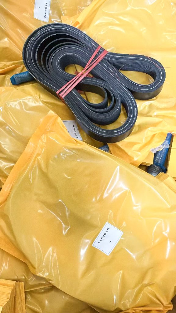 1182018 V-Belt Suitable for Heavy Equipment, New