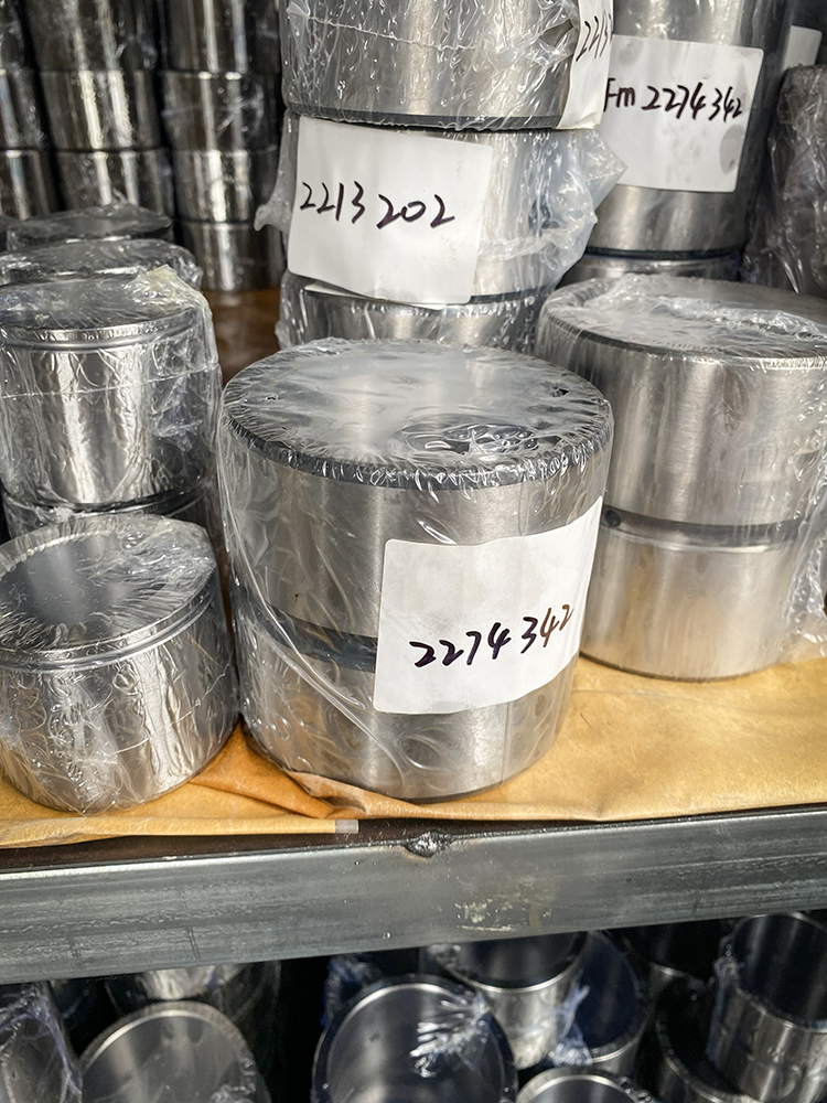 2274342 Sleeve Bearing Suitable for Heavy Equipment, New