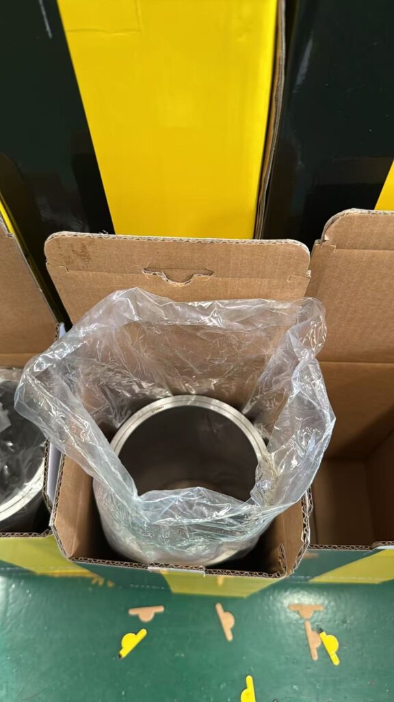 3715941 Cylinder Liner for Heavy Equipment, New