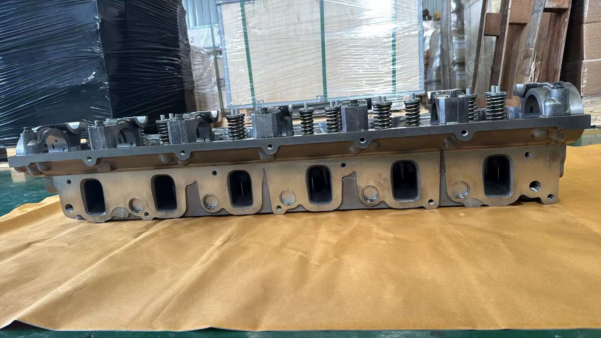 23525566 Cylinder Head for Heavy Equipment, New