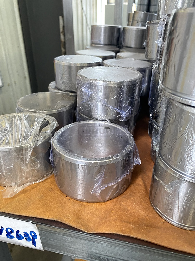 4v8639 Sleeve Bearing Suitable for Heavy Equipment, New