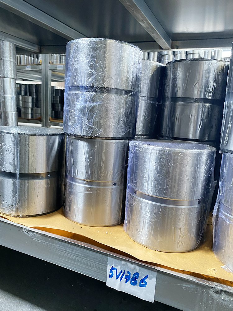 5V1386 Sleeve Bearing Suitable for Heavy Equipment, New